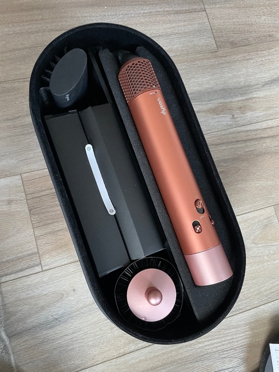 Dyson Other - Dyson air wrap I.D straight + wavy